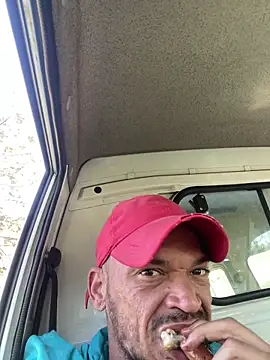 iRealYFuckGood webcam