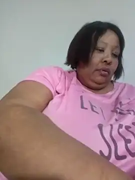 nancy111 (F milf) - Make me squit and cum on my toy