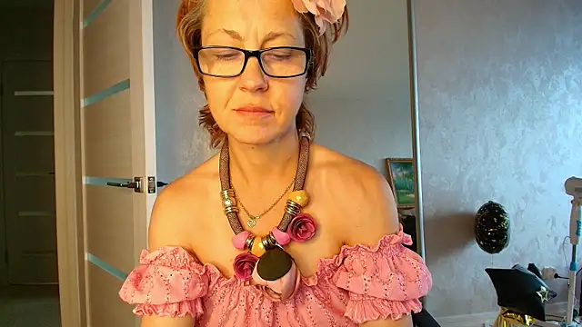 LioraWeiss webcam