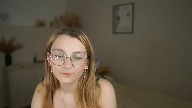 Sophielux18 webcam