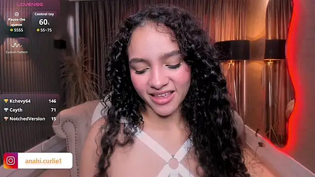 anahi_curlie1 webcam