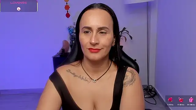 Sara_Charmy webcam
