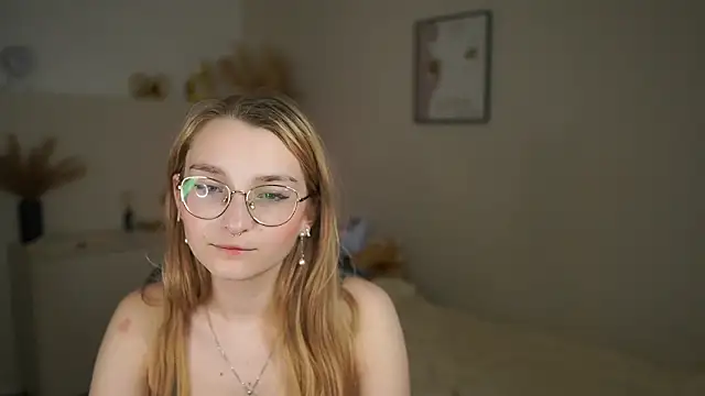 Sophielux18 webcam