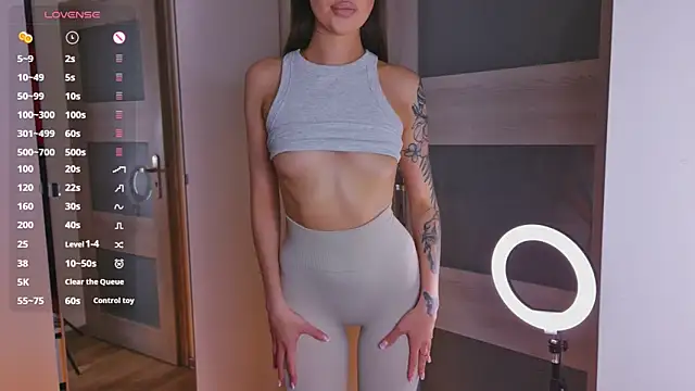 Velina83 webcam