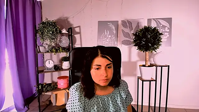 MartaEdams webcam