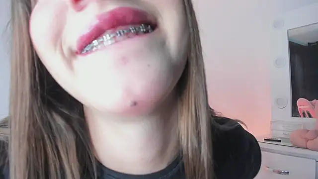 lovingdarcy_ webcam