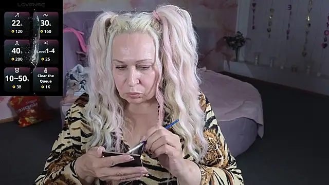 Penelope_Pinky live cam on StripChat