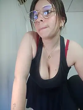 lorenita_88 - Lorenita_88's free webcam - UK Sex Cams