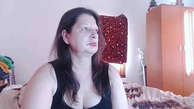 ExtasyMature live cam on StripChat