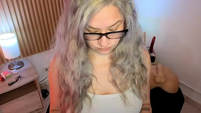 MarianL0ve webcam