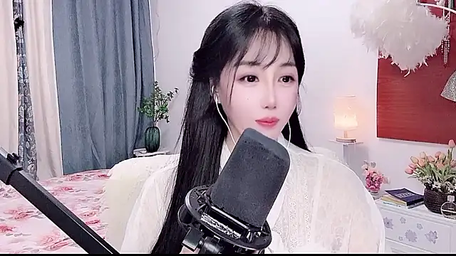Laura_520 webcam