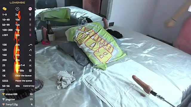 Benjamin_Buster live cam