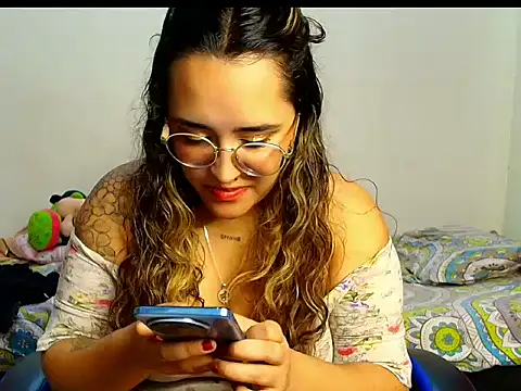 Karol_naughty webcam