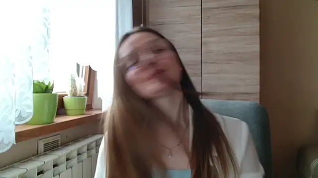LooveELLYx webcam