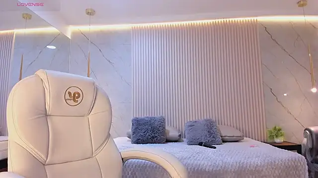 luna_taylorss webcam