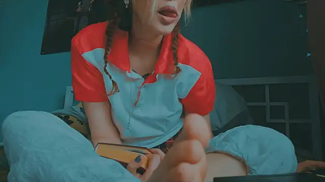 VivienDarkbloom webcam