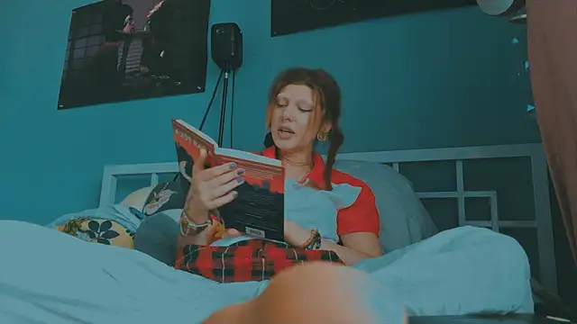 VivienDarkbloom webcam