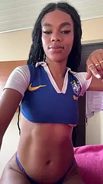 Cammgirlmii live cam on StripChat