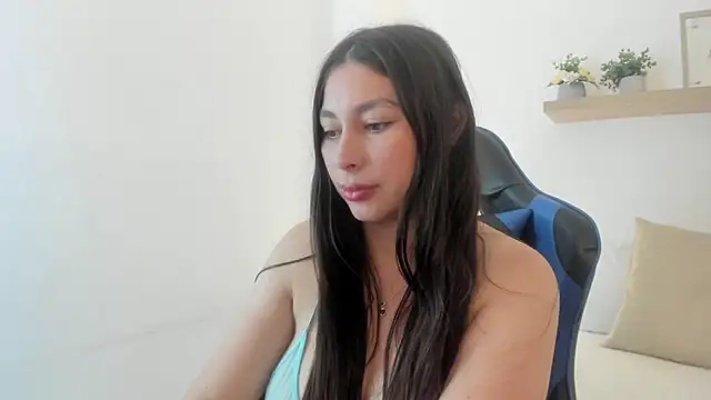 bella_99_ live cam on StripChat