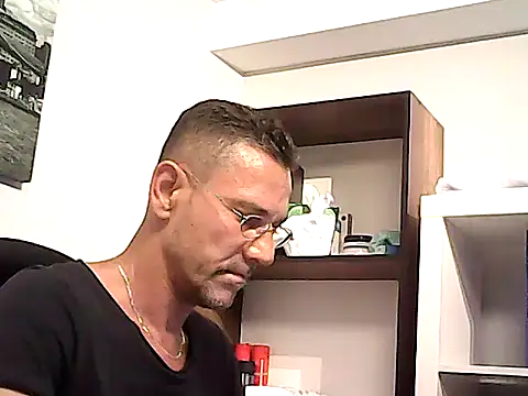 mastercharisma35 webcam