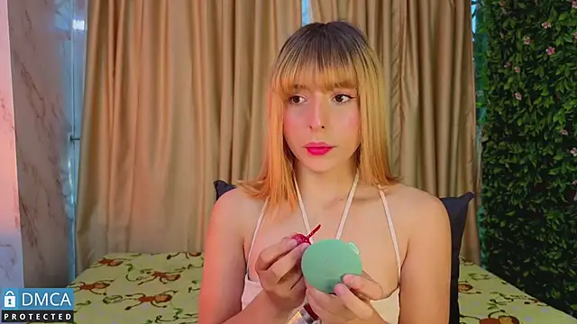 nena_cupcake_ webcam