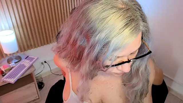 MarianL0ve webcam