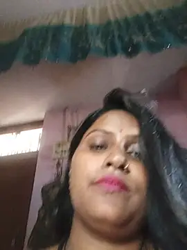 Jasmine_Januja webcam