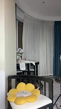 mo-mo-69 webcam
