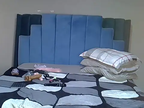 melanin_moon webcam