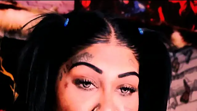 indian_dreamgirl webcam