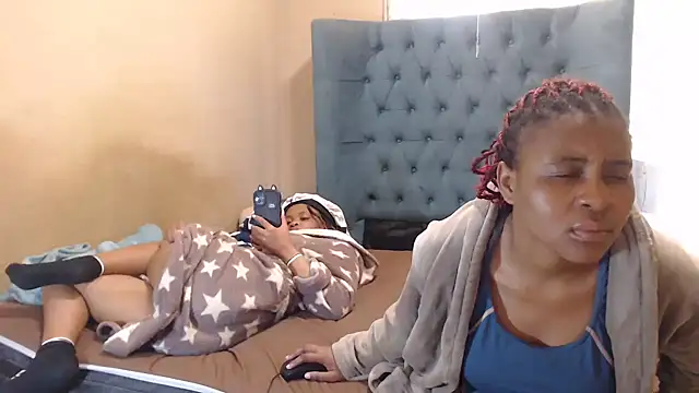 EbonyEssence webcam