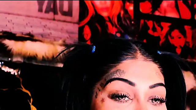 indian_dreamgirl webcam