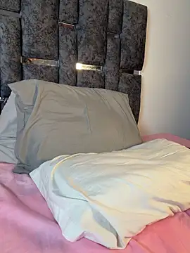 Natasharuso live cam on StripChat