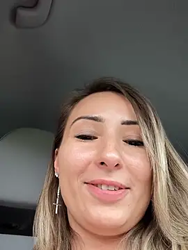 Wonder_Kari webcam
