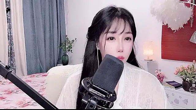 Laura_520 webcam