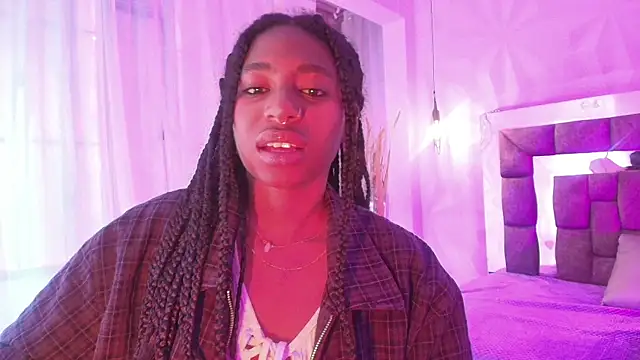 Queen_perla_ webcam