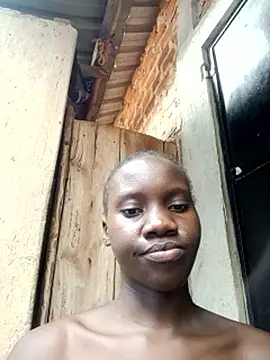 Black_juicy24 webcam