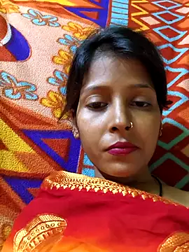 Gud_girl_Nilu webcam