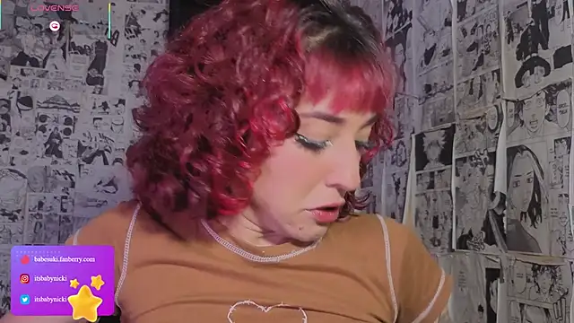 NickiYoung webcam