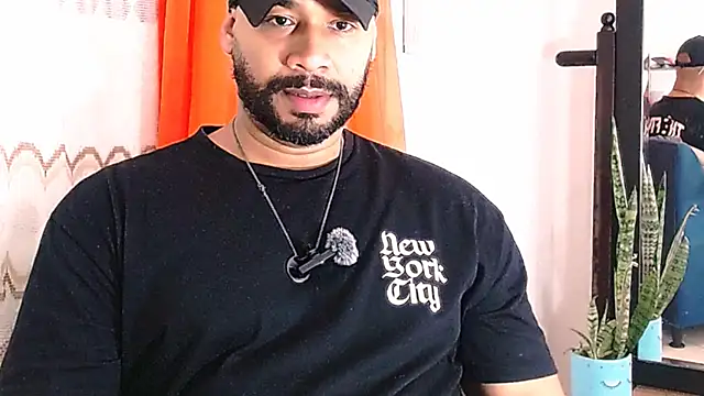 musclehetero webcam