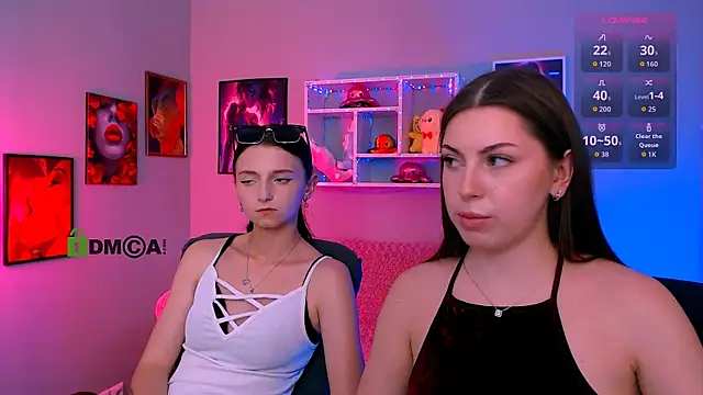 amalialowell webcam