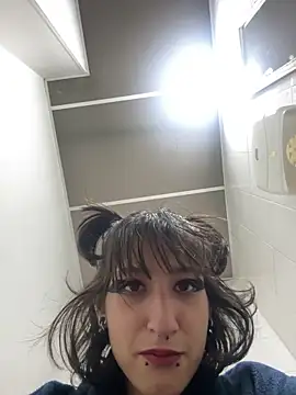 Evelin_Hellsing webcam