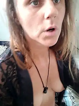 Scarlettishere webcam