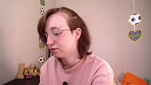 Elise_Nyx webcam