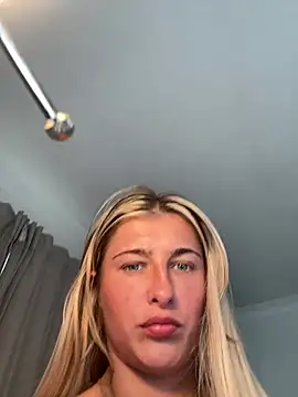 BabyBluexox webcam