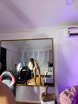 ZoeHarpers webcam