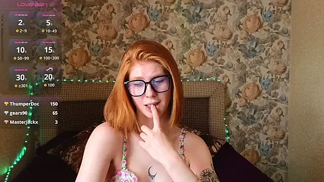 Juli_Ginger webcam