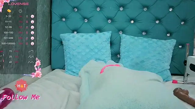 MAARYMOON webcam