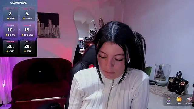 Meghan320 webcam