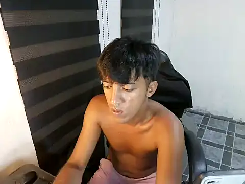 rowycam (M young) - Remove Underwear
